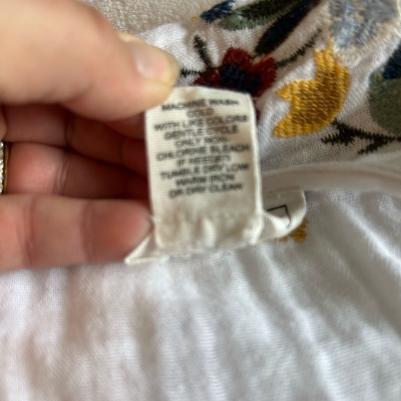 For The Republic White Blouse with Floral Embroidery - Picture 4 of 6